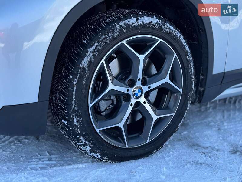 Позашляховик / Кросовер BMW X1 2017 в Рівному