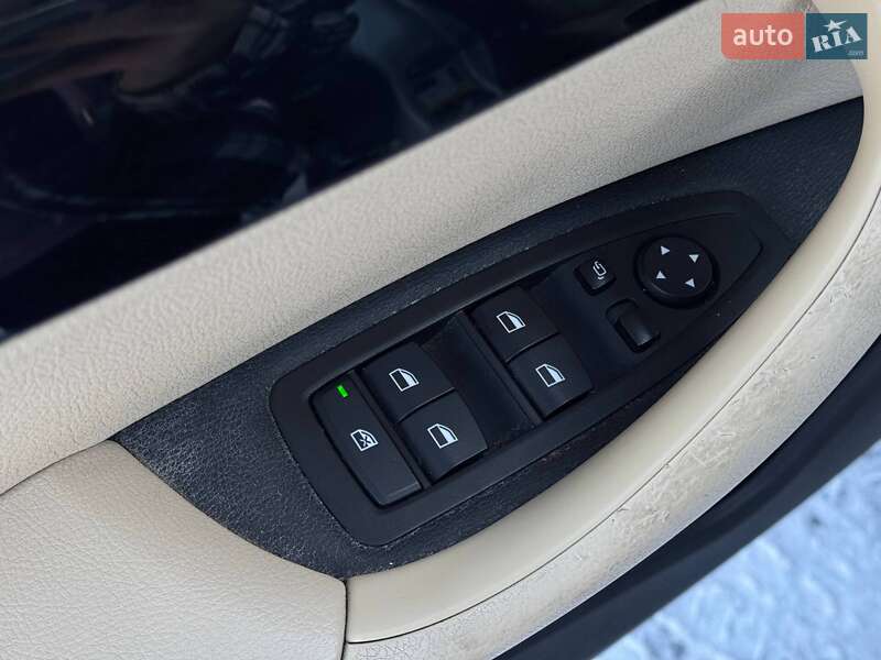 Позашляховик / Кросовер BMW X1 2017 в Рівному