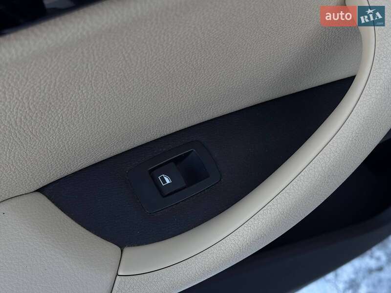 Позашляховик / Кросовер BMW X1 2017 в Рівному