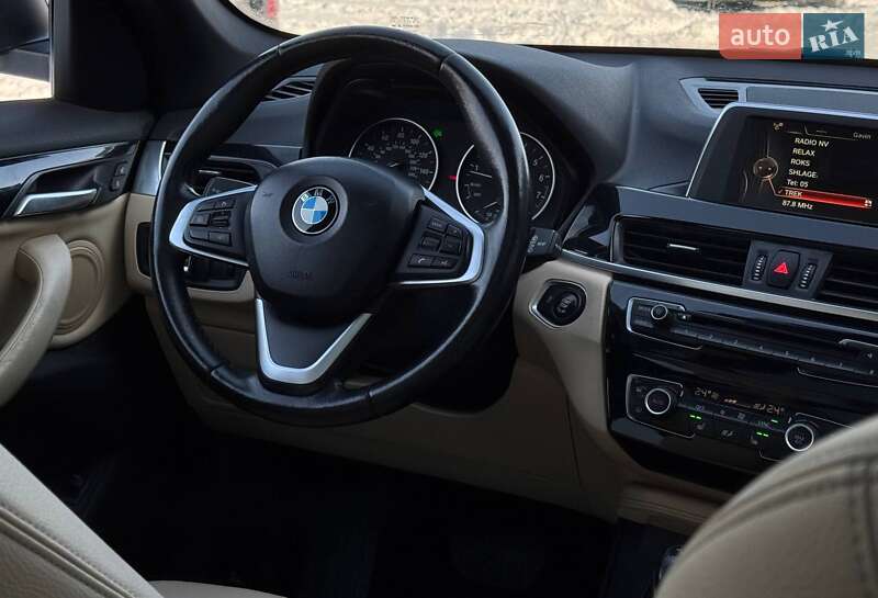 Позашляховик / Кросовер BMW X1 2017 в Рівному