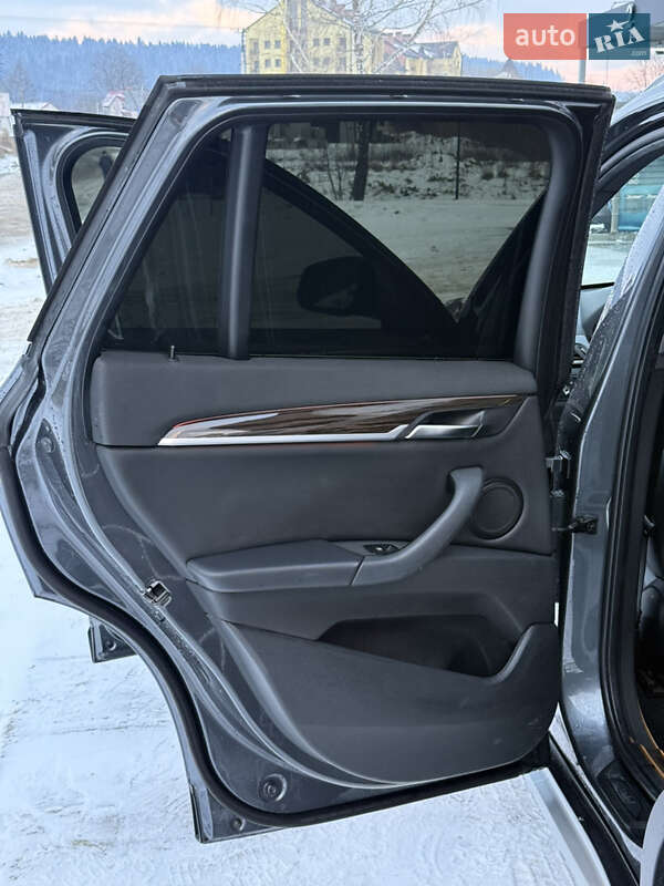 Позашляховик / Кросовер BMW X1 2015 в Львові фото 61 Позашляховик / Кросовер BMW X1 2015 в Львові