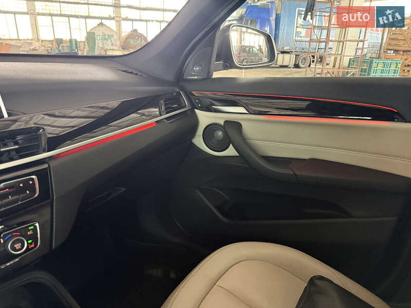 Позашляховик / Кросовер BMW X1 2017 в Києві фото 38 Позашляховик / Кросовер BMW X1 2017 в Києві