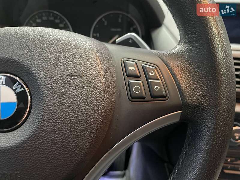 Позашляховик / Кросовер BMW X1 2011 в Києві