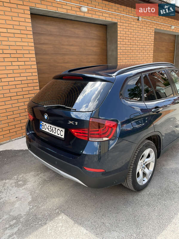 Позашляховик / Кросовер BMW X1 2013 в Чорткові