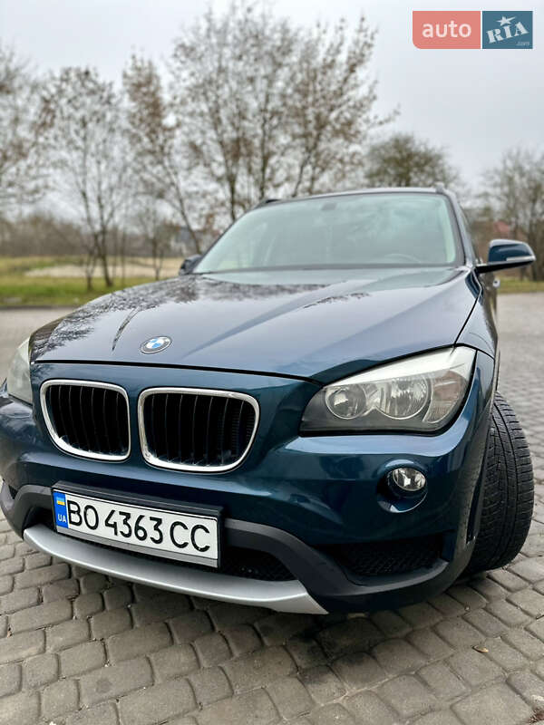 Позашляховик / Кросовер BMW X1 2013 в Чорткові