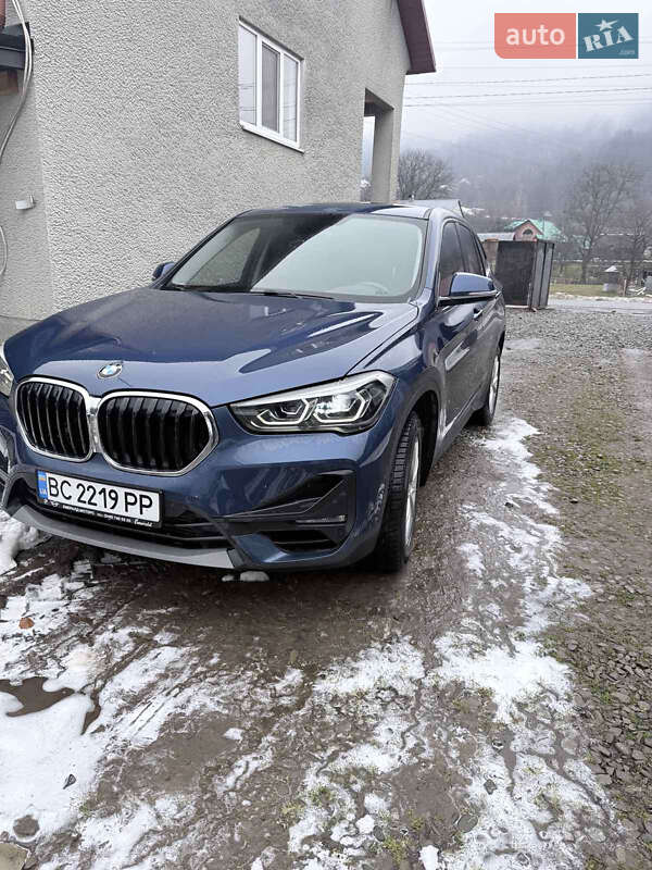 Позашляховик / Кросовер BMW X1 2022 в Тячеві