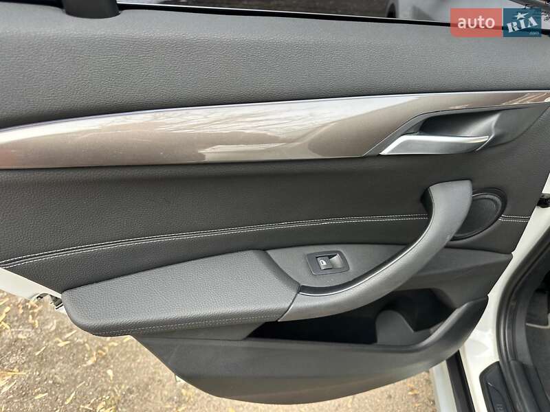 Позашляховик / Кросовер BMW X1 2020 в Києві