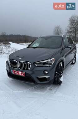 Внедорожник / Кроссовер BMW X1 2016 в Ахтырке
