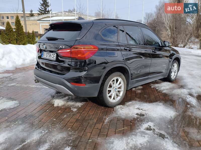 Позашляховик / Кросовер BMW X1 2015 в Прилуках