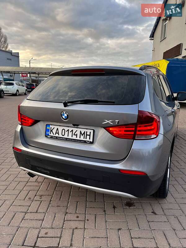 Позашляховик / Кросовер BMW X1 2011 в Києві