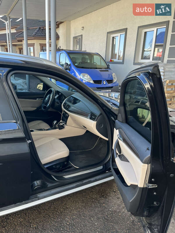 Позашляховик / Кросовер BMW X1 2015 в Рівному