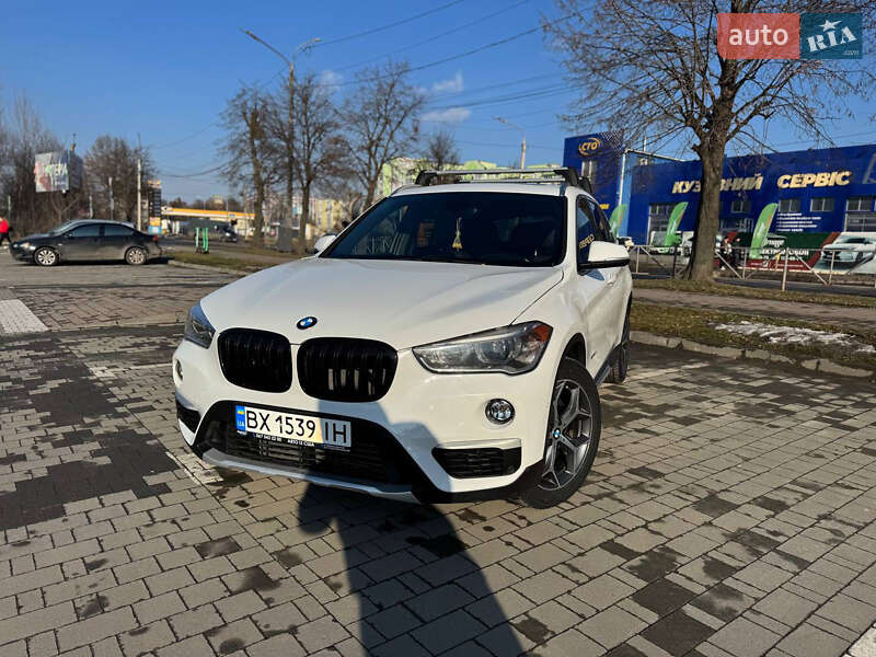 Внедорожник / Кроссовер BMW X1 2016 в Хмельницком