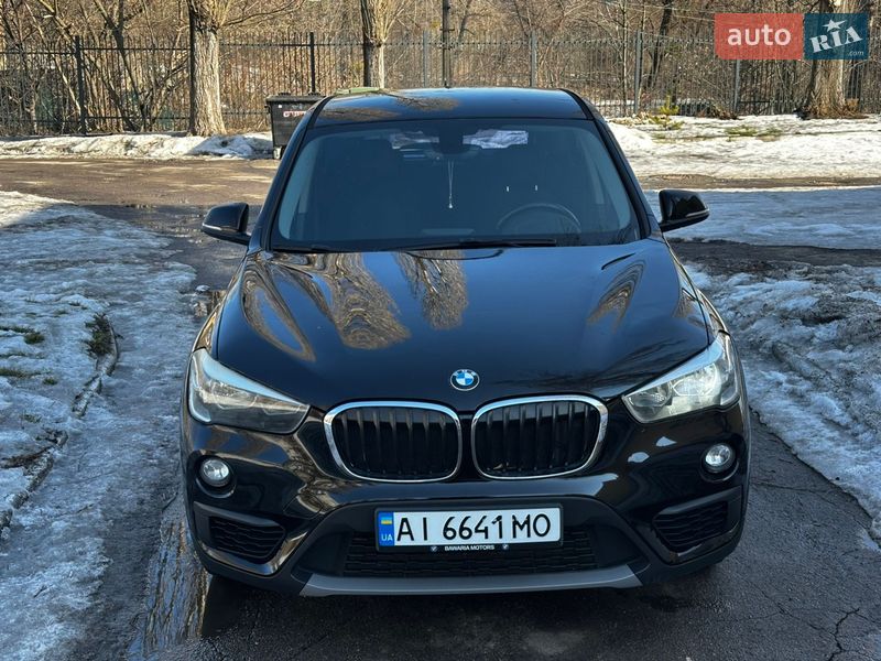 Внедорожник / Кроссовер BMW X1 2017 в Киеве