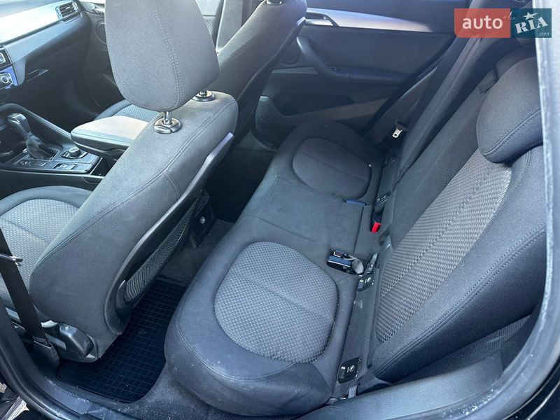 Внедорожник / Кроссовер BMW X1 2017 в Киеве