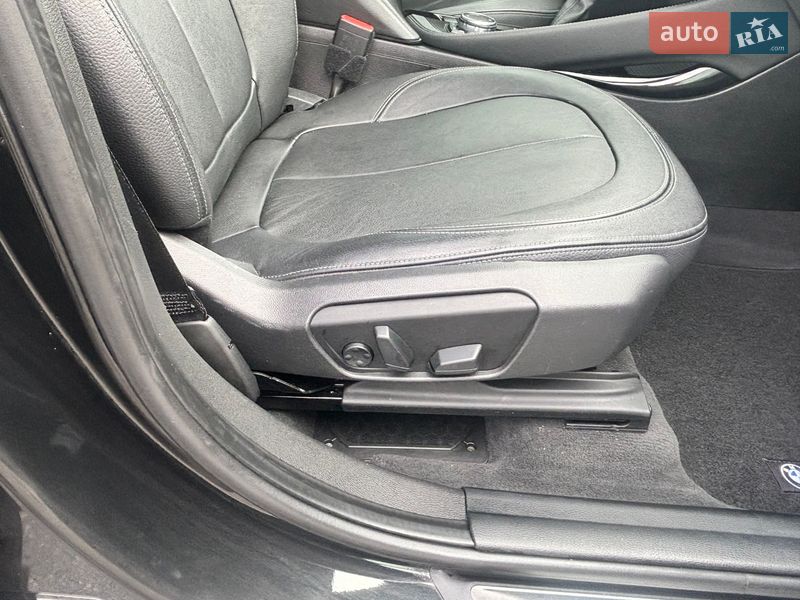 Внедорожник / Кроссовер BMW X1 2016 в Львове