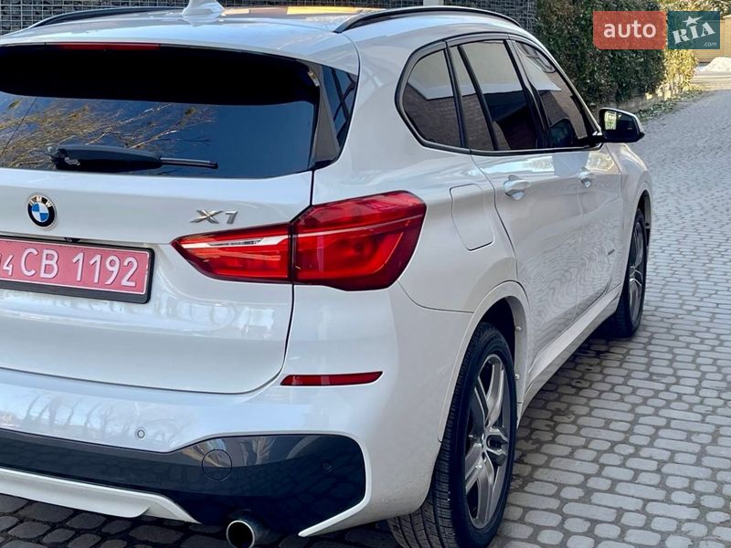 Внедорожник / Кроссовер BMW X1 2016 в Львове