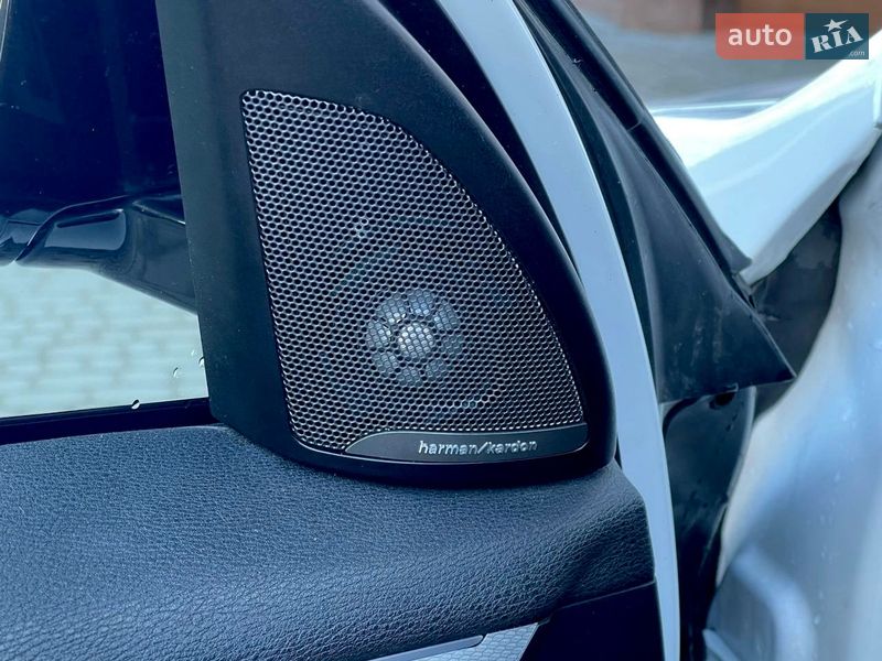 Внедорожник / Кроссовер BMW X1 2016 в Львове