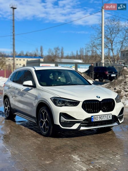 Позашляховик / Кросовер BMW X1 2016 в Тернополі
