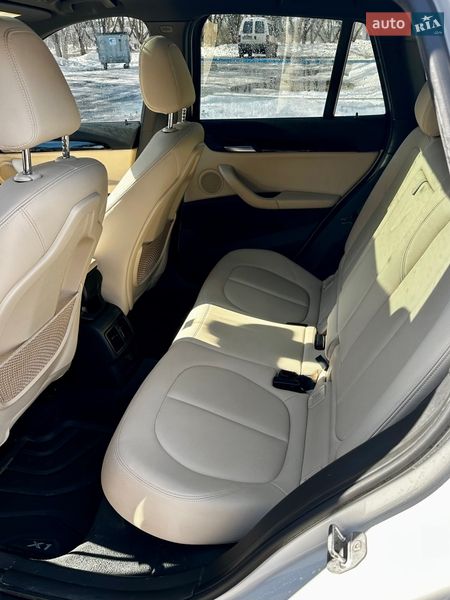 Позашляховик / Кросовер BMW X1 2016 в Тернополі
