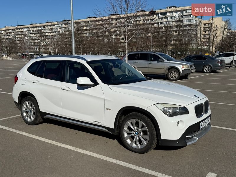 Позашляховик / Кросовер BMW X1 2010 в Києві