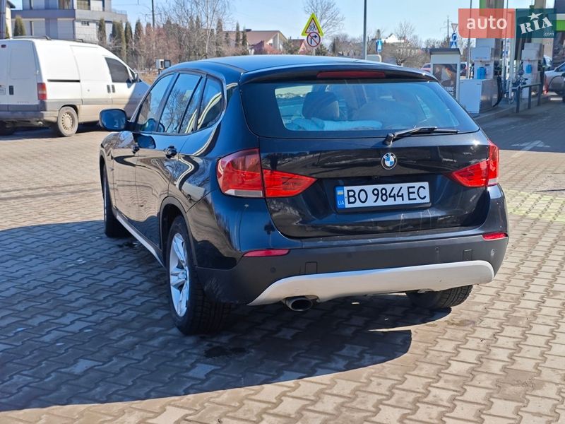 Внедорожник / Кроссовер BMW X1 2011 в Тернополе