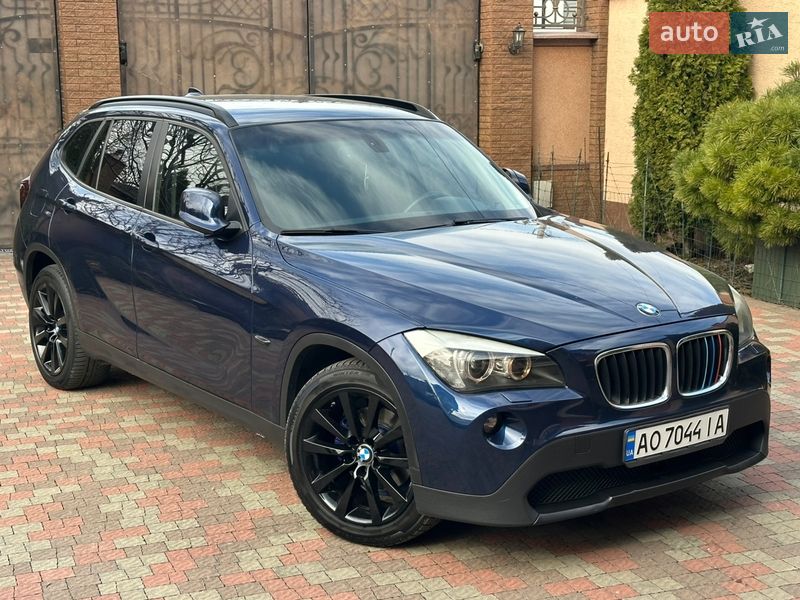 Внедорожник / Кроссовер BMW X1 2011 в Мукачево