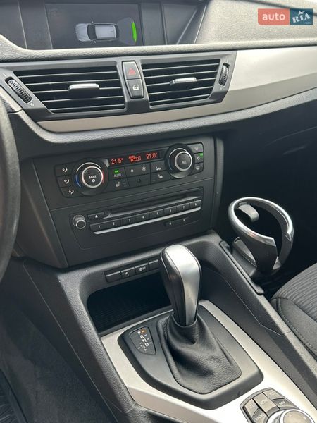 Внедорожник / Кроссовер BMW X1 2011 в Мукачево