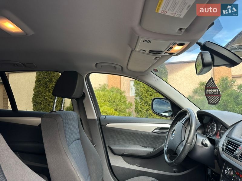 Внедорожник / Кроссовер BMW X1 2011 в Мукачево