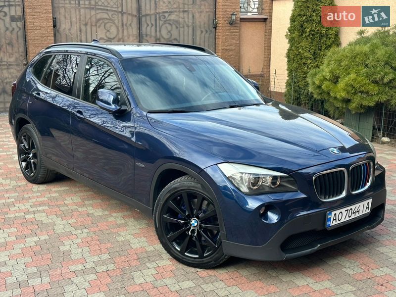 Внедорожник / Кроссовер BMW X1 2011 в Мукачево