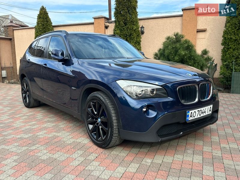 Внедорожник / Кроссовер BMW X1 2011 в Мукачево