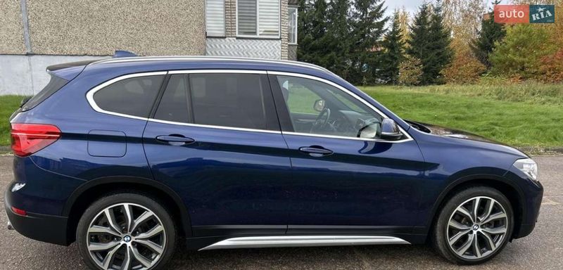 Внедорожник / Кроссовер BMW X1 2015 в Ровно