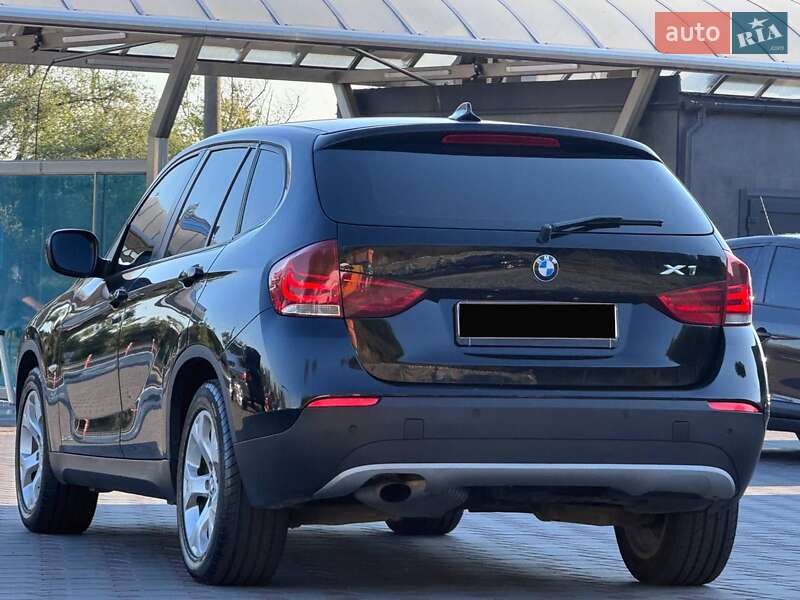 Внедорожник / Кроссовер BMW X1 2010 в Запорожье