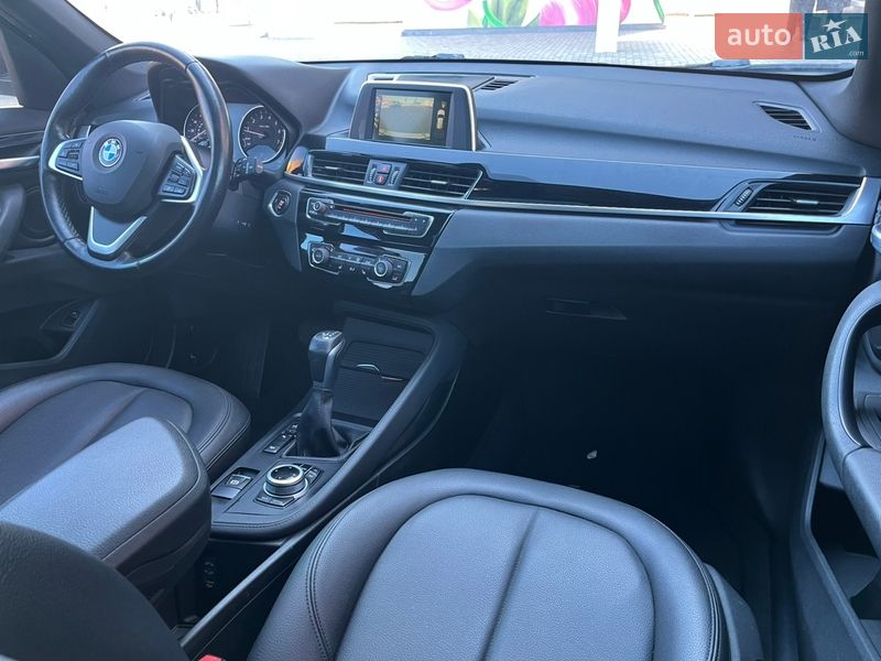 Внедорожник / Кроссовер BMW X1 2016 в Киеве