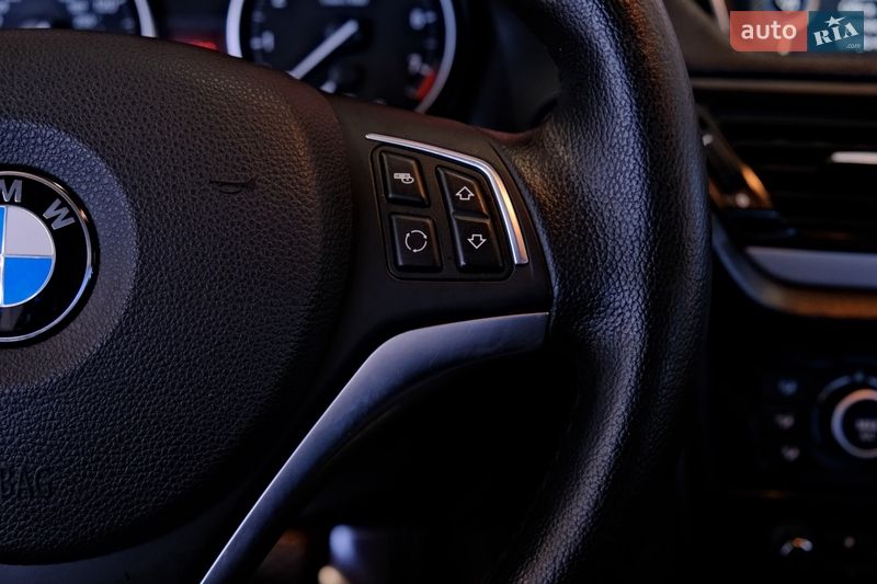 Внедорожник / Кроссовер BMW X1 2015 в Одессе