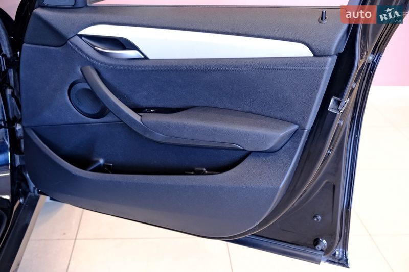 Внедорожник / Кроссовер BMW X1 2015 в Одессе