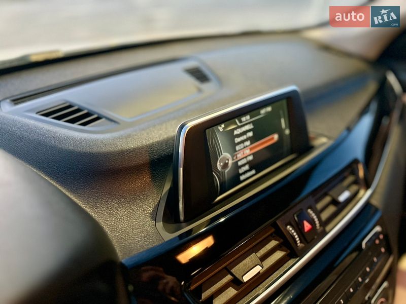 Внедорожник / Кроссовер BMW X1 2017 в Одессе