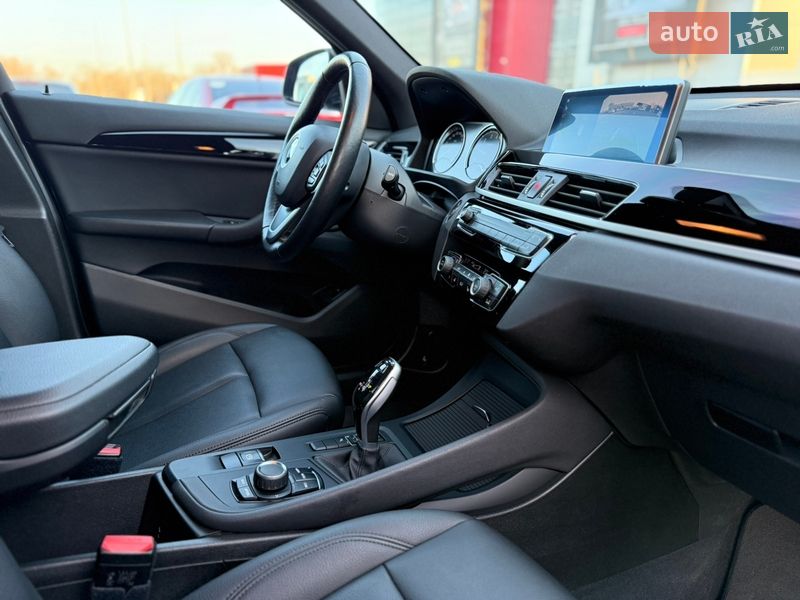 Внедорожник / Кроссовер BMW X1 2022 в Киеве