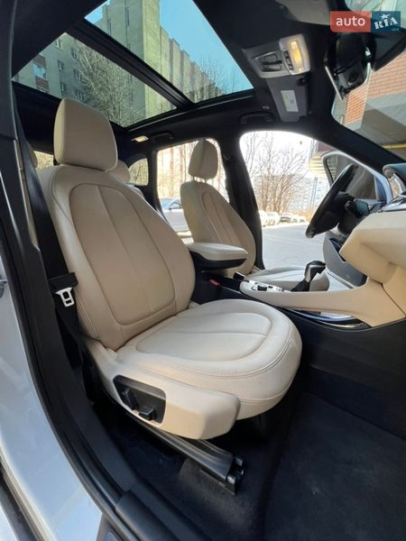 Внедорожник / Кроссовер BMW X1 2016 в Львове