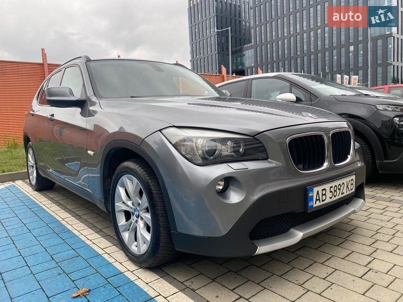 BMW X1 2011