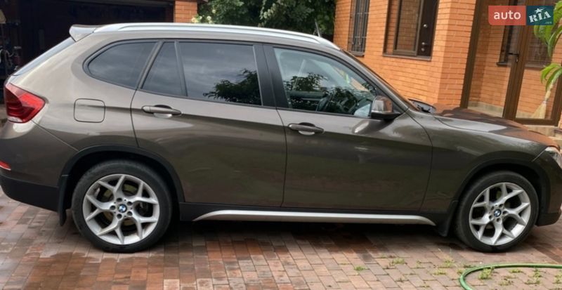 Позашляховик / Кросовер BMW X1 2012 в Харкові