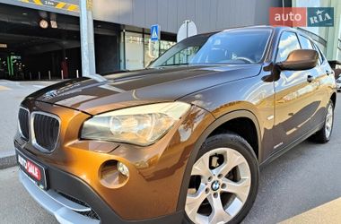 Внедорожник / Кроссовер BMW X1 2011 в Киеве