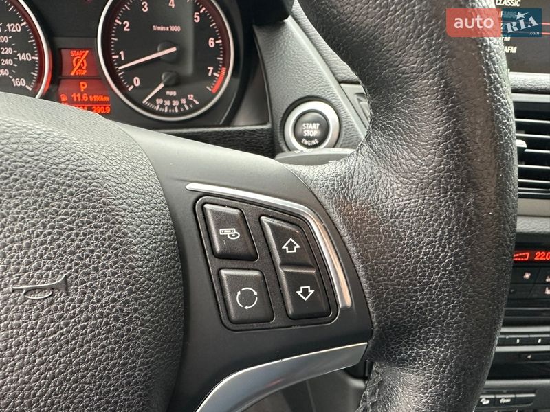 Позашляховик / Кросовер BMW X1 2012 в Києві