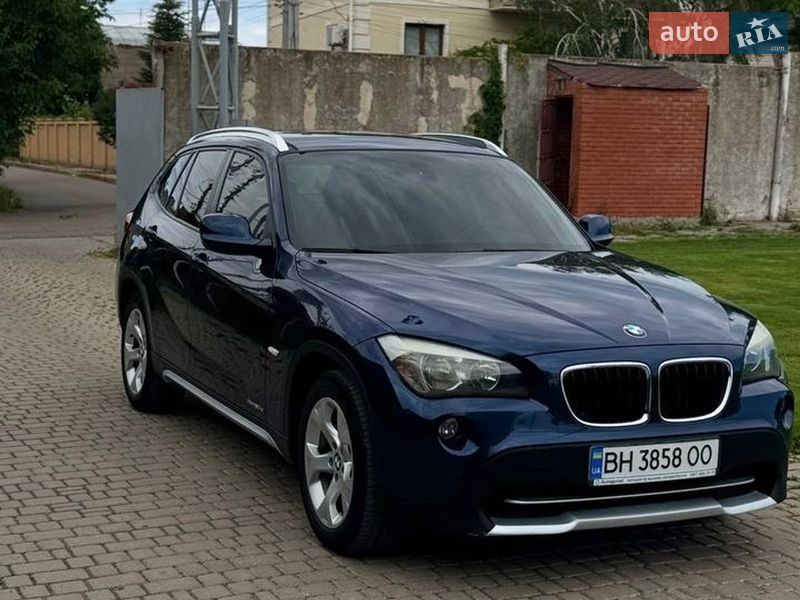 Внедорожник / Кроссовер BMW X1 2010 в Одессе