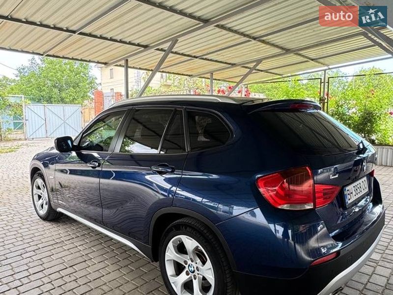 Внедорожник / Кроссовер BMW X1 2010 в Одессе