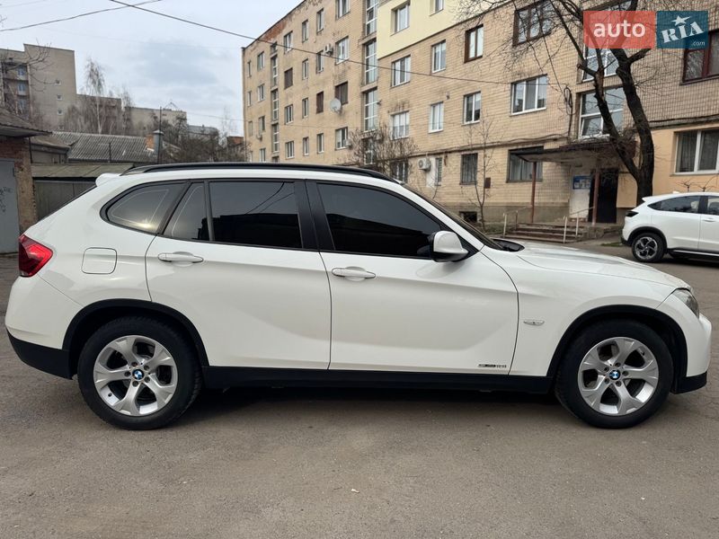 Внедорожник / Кроссовер BMW X1 2011 в Виннице