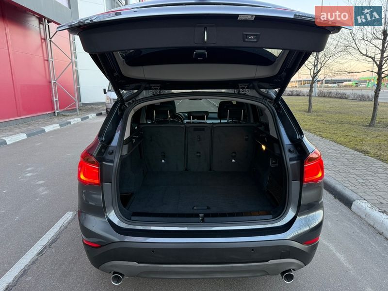 Внедорожник / Кроссовер BMW X1 2019 в Киеве