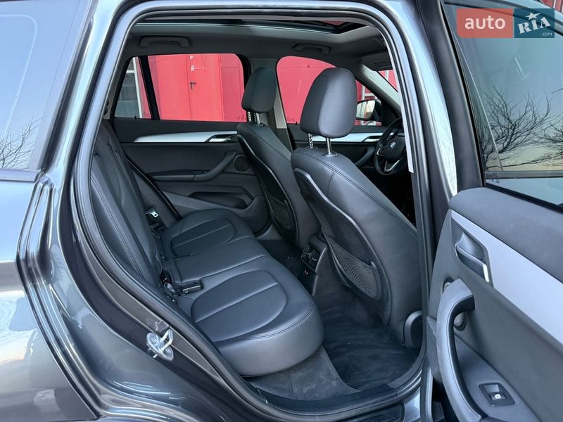 Внедорожник / Кроссовер BMW X1 2019 в Киеве
