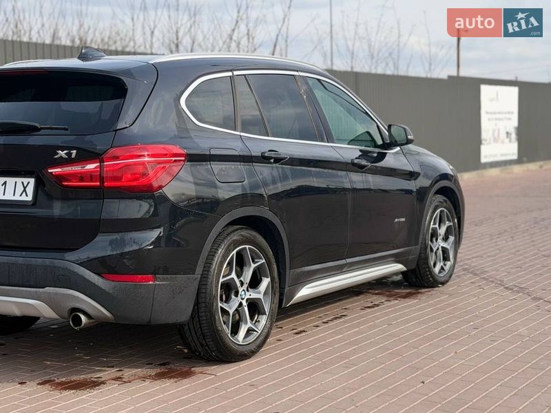 Внедорожник / Кроссовер BMW X1 2016 в Сарнах