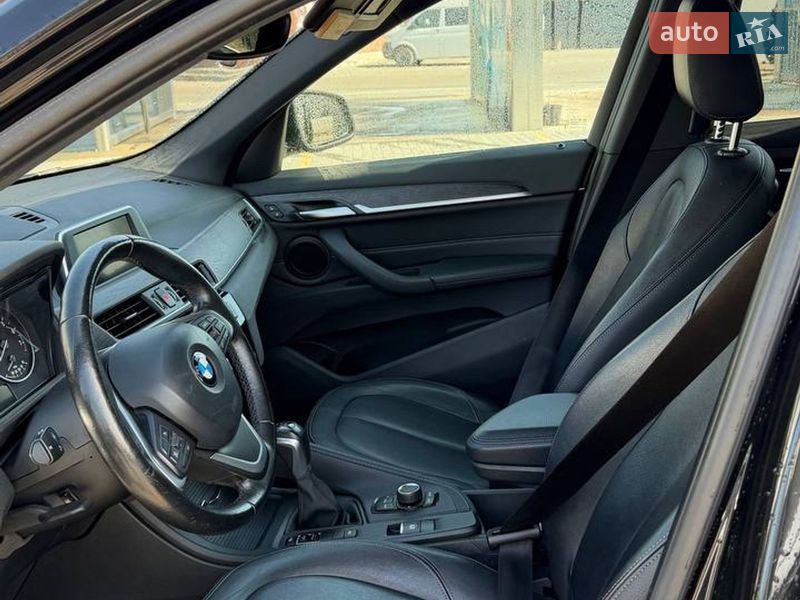 Внедорожник / Кроссовер BMW X1 2016 в Сарнах