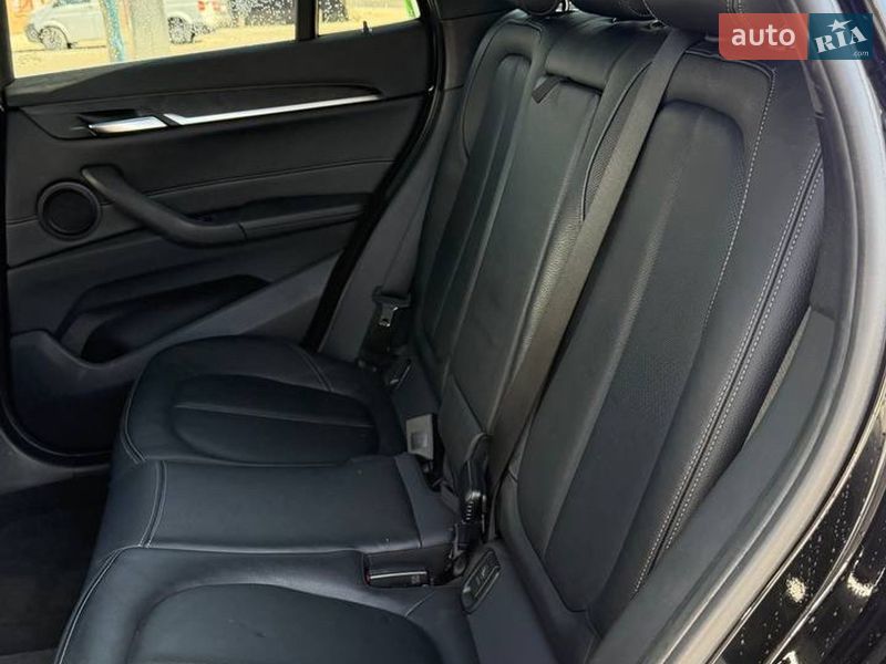 Внедорожник / Кроссовер BMW X1 2016 в Сарнах